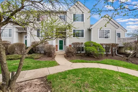 3385 Ravinia Cir, Aurora, IL 60504