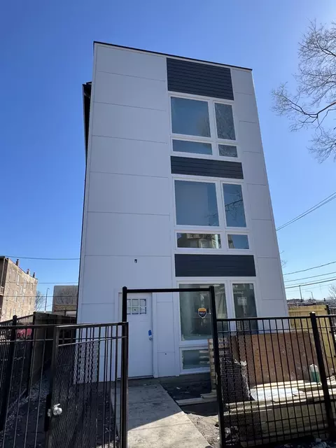 1139 S Mozart St, Chicago, IL 60608