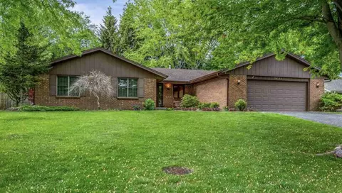 5855 Thatcher Dr, Rockford, IL 61114