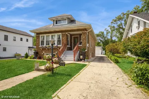 532 S Cornell Ave, Villa Park, IL 60181