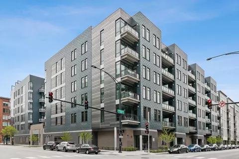 35 N Aberdeen St #5S, Chicago, IL 60607