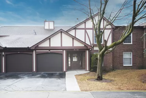 4770 Calvert Dr #B2, Rolling Meadows, IL 60008