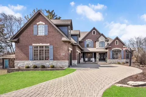 4430 Stanley Ave, Downers Grove, IL 60515