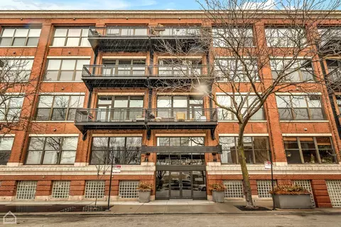 1040 W Adams St #319, Chicago, IL 60607
