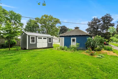 Exterior - 896 S Myrtle Ave, Kankakee, IL 60901 photo 5 of 6