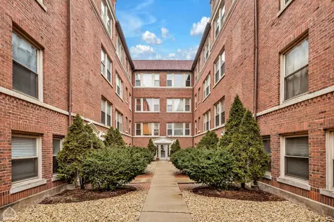5739 N Ridge Ave #3W, Chicago, IL 60660