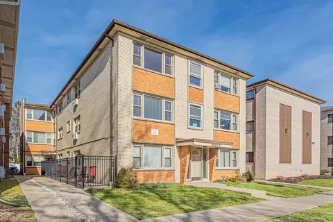 6845 N Northwest Hwy #2W, Chicago, IL 60631
