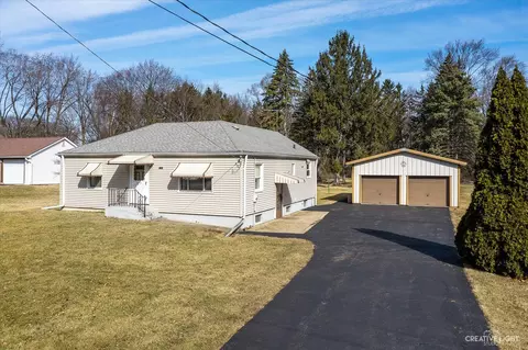 1140 Molitor Rd, Aurora, IL 60505 photo 1