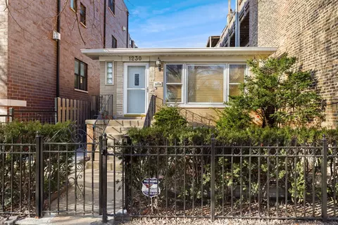 1230 W Diversey Pkwy, Chicago, IL 60614