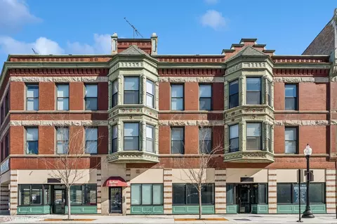 3175 N Lincoln Ave #304, Chicago, IL 60657