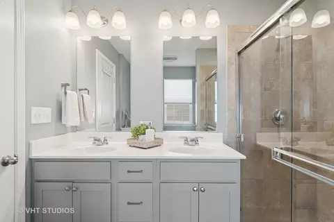 Bath - 13423 Summergrove Dr, Plainfield, IL 60585 photo 1 of 2