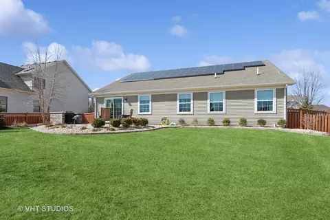 Exterior - 13423 Summergrove Dr, Plainfield, IL 60585 photo 3 of 11