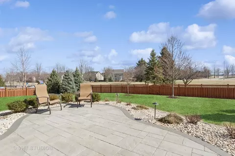 Exterior - 13423 Summergrove Dr, Plainfield, IL 60585 photo 2 of 11
