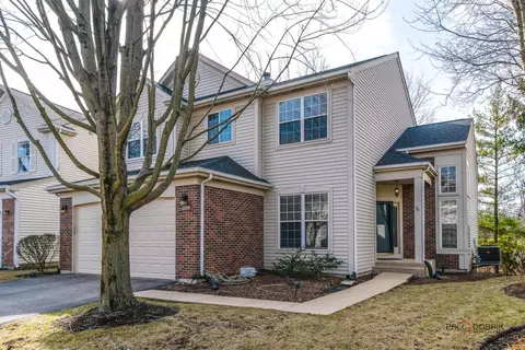 12550 Meadow Cir, Lake Bluff, IL 60044 photo 2