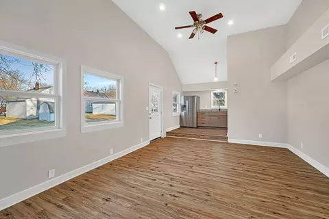 Living - 2021 Post St, Ottawa, IL 61350 photo 6 of 6