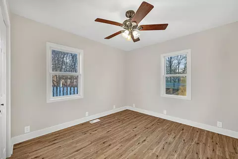 Bedroom - 2021 Post St, Ottawa, IL 61350 photo 2 of 3