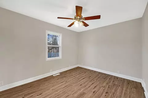 Bedroom - 2021 Post St, Ottawa, IL 61350 photo 1 of 3