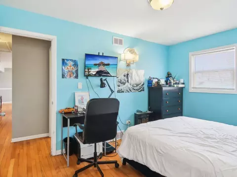 Bedroom - 415 S Cherry Hill Ct, Addison, IL 60101 photo 5 of 8