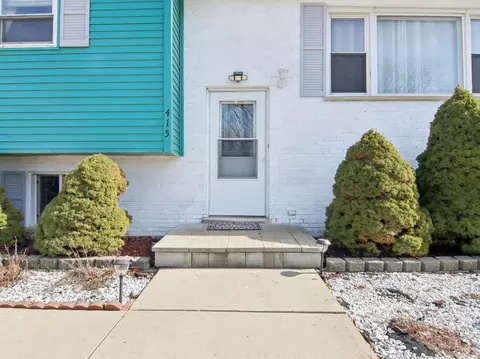 Other - 415 S Cherry Hill Ct, Addison, IL 60101 photo 2 of 8