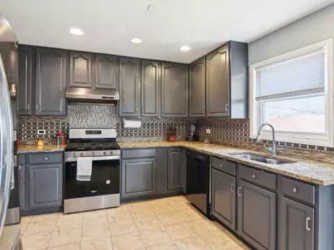Kitchen - 415 S Cherry Hill Ct, Addison, IL 60101 photo 1 of 3