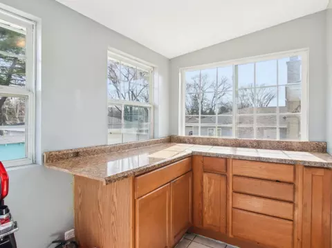 Other - 415 S Cherry Hill Ct, Addison, IL 60101 photo 6 of 8