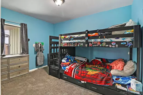 Bedroom - 4316 Clearview Dr, Mchenry, IL 60050 photo 1 of 5
