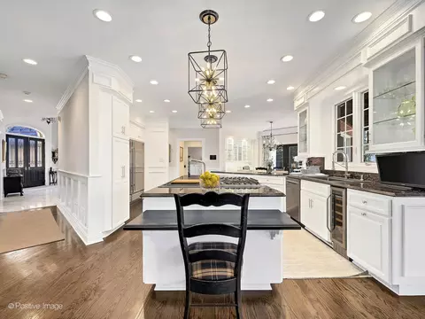 Kitchen - 9500 Falling Waters Dr E, Burr Ridge, IL 60527 photo 1 of 9