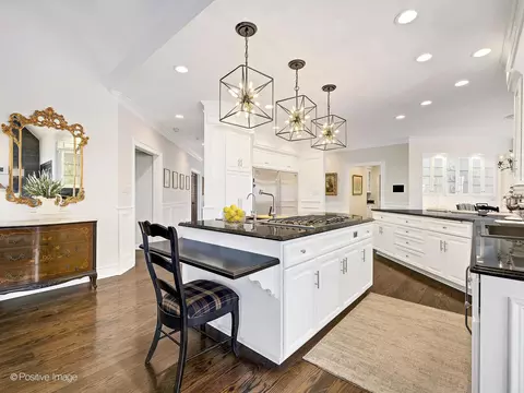 Kitchen - 9500 Falling Waters Dr E, Burr Ridge, IL 60527 photo 7 of 9