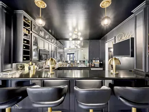 Kitchen - 9500 Falling Waters Dr E, Burr Ridge, IL 60527 photo 8 of 9