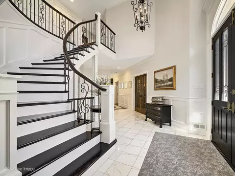 Entry Way - 9500 Falling Waters Dr E, Burr Ridge, IL 60527 photo 2 of 4