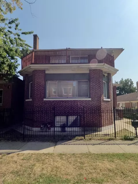 1451 N Avers Ave, Chicago, IL 60651