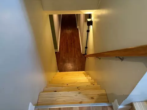 Entry Way - 9 Woodview Ln, Algonquin, IL 60102 photo 2 of 2
