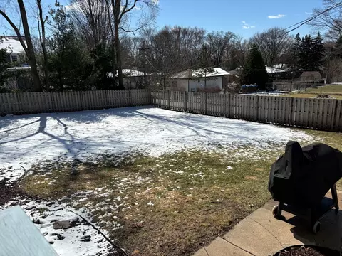 Exterior - 9 Woodview Ln, Algonquin, IL 60102 photo 7 of 7