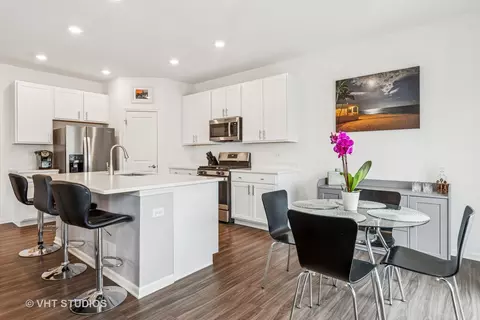 Kitchen - 25620 W Springview Dr, Plainfield, IL 60586 photo 1 of 4