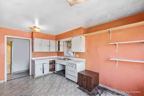 303 Dwight St, Elgin, IL 60120 photo 12