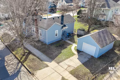 View/Area - 742 E Downer Pl, Aurora, IL 60505 photo 2 of 2