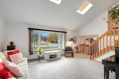 Living - 360 Cimarron Ct, Aurora, IL 60504 photo 2 of 5