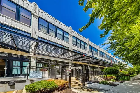 1070 W 15th St #255, Chicago, IL 60608