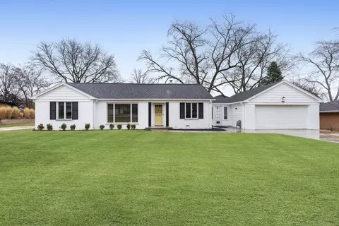 1107 Aurora Way, Wheaton, IL 60189