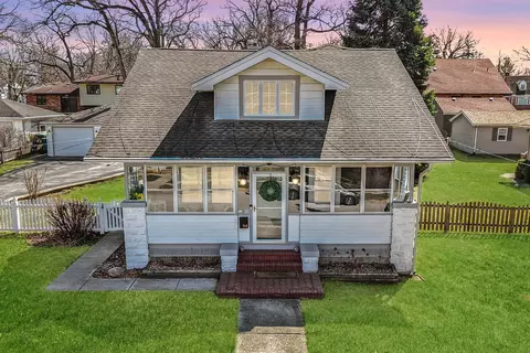 34 E Custer St, Lemont, IL 60439 photo 2