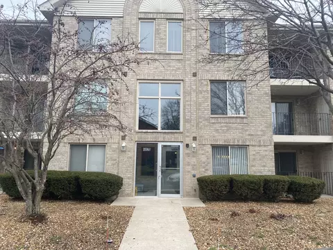 6820 Ridge Point Dr #2-1A, Oak Forest, IL 60452