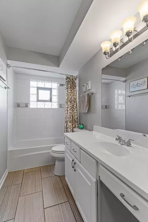 1313 Dawes Ave, Wheaton, IL 60189 photo 9