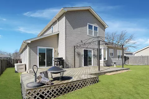 Exterior - 969 Trailside Ln, Bartlett, IL 60103 photo 6 of 11