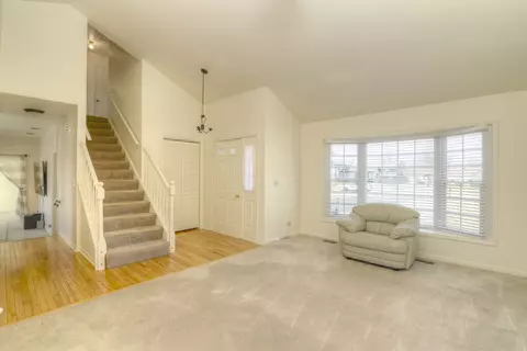 Living - 969 Trailside Ln, Bartlett, IL 60103 photo 5 of 9