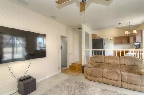 Living - 969 Trailside Ln, Bartlett, IL 60103 photo 9 of 9
