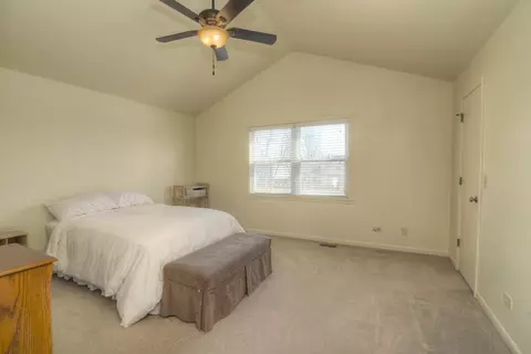 Bedroom - 969 Trailside Ln, Bartlett, IL 60103 photo 4 of 11