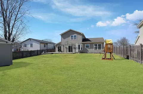 Exterior - 969 Trailside Ln, Bartlett, IL 60103 photo 4 of 11