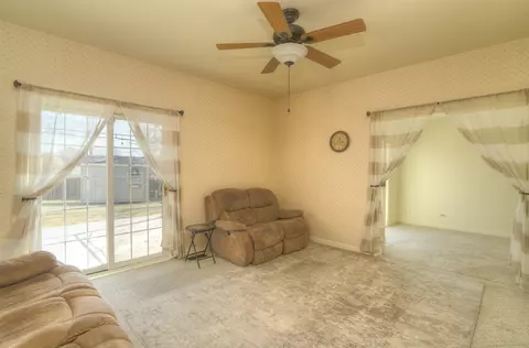 Living - 969 Trailside Ln, Bartlett, IL 60103 photo 7 of 9