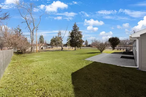 10 W Thacker St, Hoffman Estates, IL 60169 photo 11