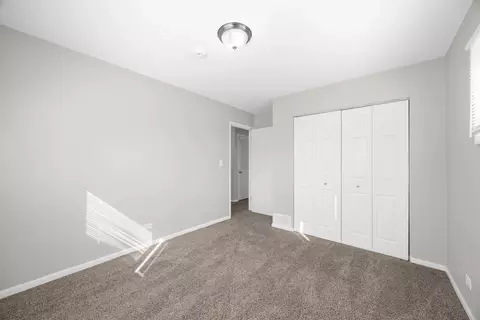 10 W Thacker St, Hoffman Estates, IL 60169 photo 6